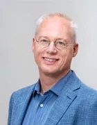 Prof. Dr. Bernhard Küster
