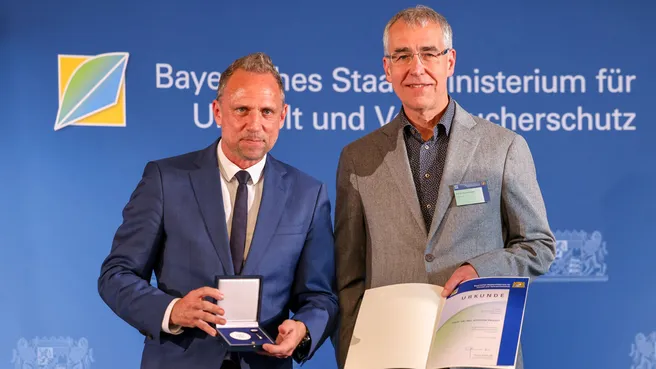 Environmental Medal of the Free State of Bavaria for  Prof. Pauleit