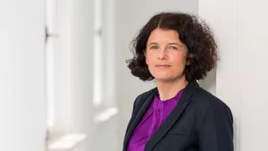 Porträt von Prof. Dr.-Ing. Petra Först 