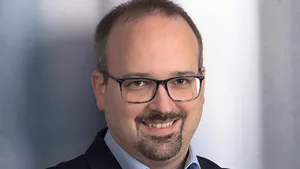 Portrait of Prof Marius HenkelcHead of the Department of Cellular Agriculture in Weihenstepahn 