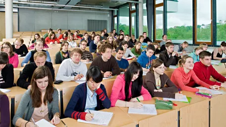 Studierende während einer Vorlesung in Freising-Weihenstephan