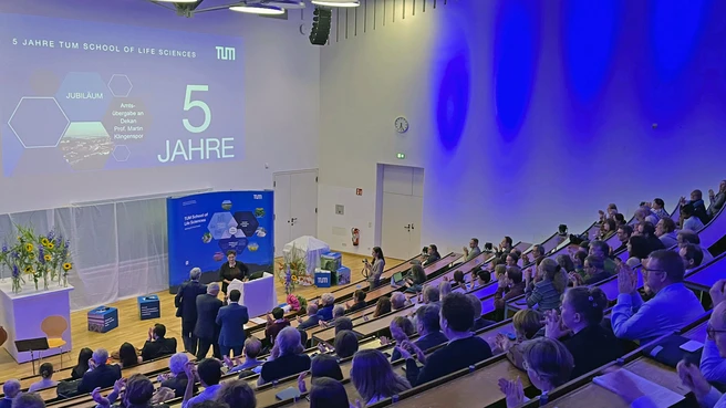 Blick in den Hörsaal am School-Geburtstag