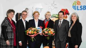 Gruppenbild mit Prof. Corinna Dawid