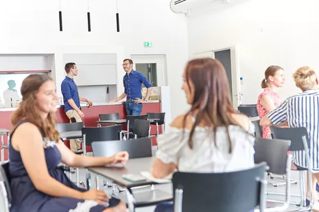 Das StudiTUM-Haus bietet den Studierenden Platz zum gegenseitigen Austausch für ein kreatives und produktives Miteinander. 