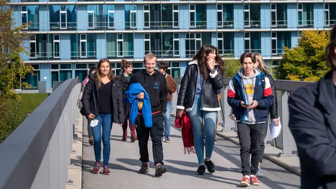 Students on campus Weihenstephan