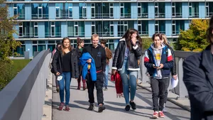 Students on campus Weihenstephan