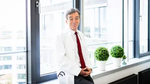 Porträt von Prof. Hauner 
